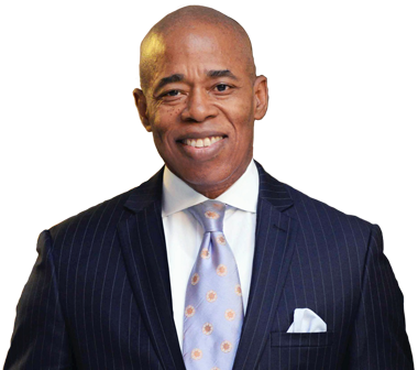 democrats_eu's tweet image. Sandro Gozi et la délégation des Démocrates européens commencent leur visite à l&apos;hôtel de ville de New York avec le maire @ericadamsfornyc sur la #cybersécurité, les échanges futurs. La journée comprend la visite de @wef sur #SmartCities #digitaltransition, #transitionénergétique