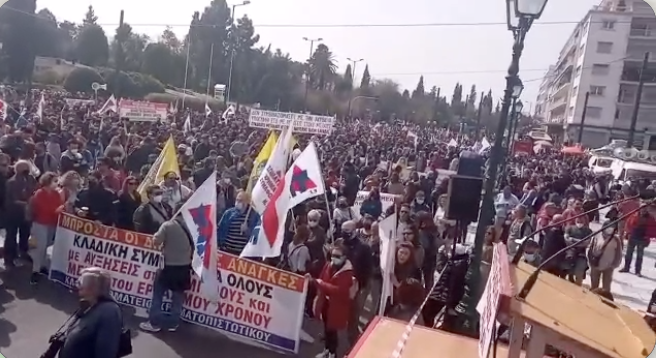 comunistas_ocr's tweet photo. #greecegeneralstrike 🌐El pasado 9 de noviembre, Grecia ha vivido la cuarta huelga general consecutiva en menos de 18 meses y sin duda la más grande. https://t.co/Fdnah1dLiU