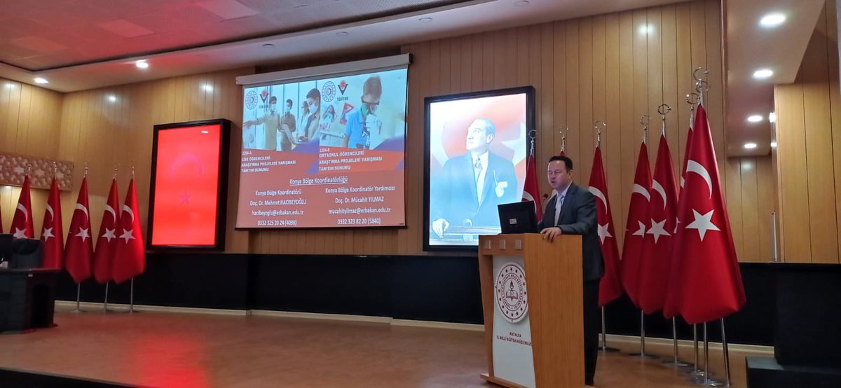 antalyamem07's tweet photo. 📣 TÜBİTAK 2204 Proje Yazma Eğitimlerimiz Başladı.
TÜBİTAK bölge koordinatörü Doç. Dr. Mehmet Hacıbeyoğlu yürütücülüğünde ve 12 akademisyen eşliğinde 3 gün sürecek 2204 Proje Yazma Eğitimleri Müdürlüğümüz Başöğretmen toplantı salonunda öğretmenlerimizin katılımlarıyla başladı. https://t.co/OUSGDeZ1oK
