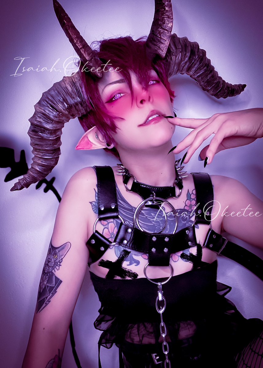 IsaiahOkeetee's tweet photo. Lemme introduce u my inner incubus. Kkkkk 
#demonboy #incubus #sucubus #demon #kinky #babyboy #devil #onlyfans #yaoi #enby #femboy https://t.co/JkOM45G1An