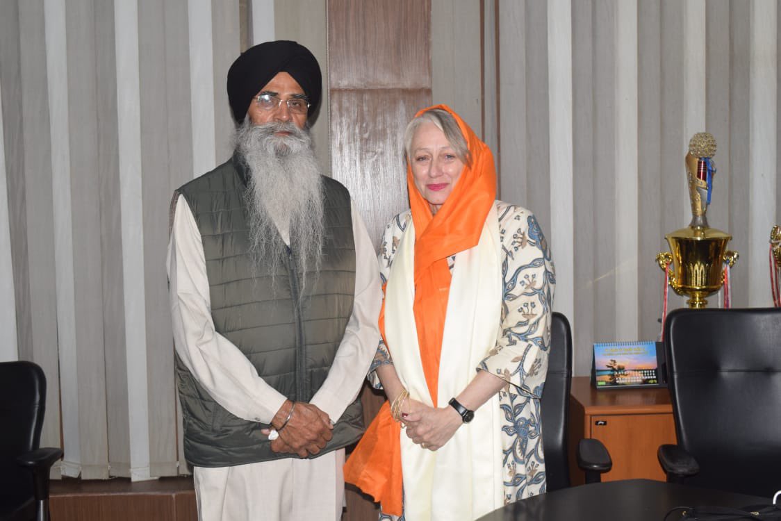 UKinChandigarh's tweet photo. An honour to meet SGPC President Harjinder Singh Dhami to congratulate him on his re-appointment and to thank him for facilitating visits by senior British visitors to the Sri Harmandar Sahib (Golden Temple), Amritsar. https://t.co/sGjU6Eb7VL