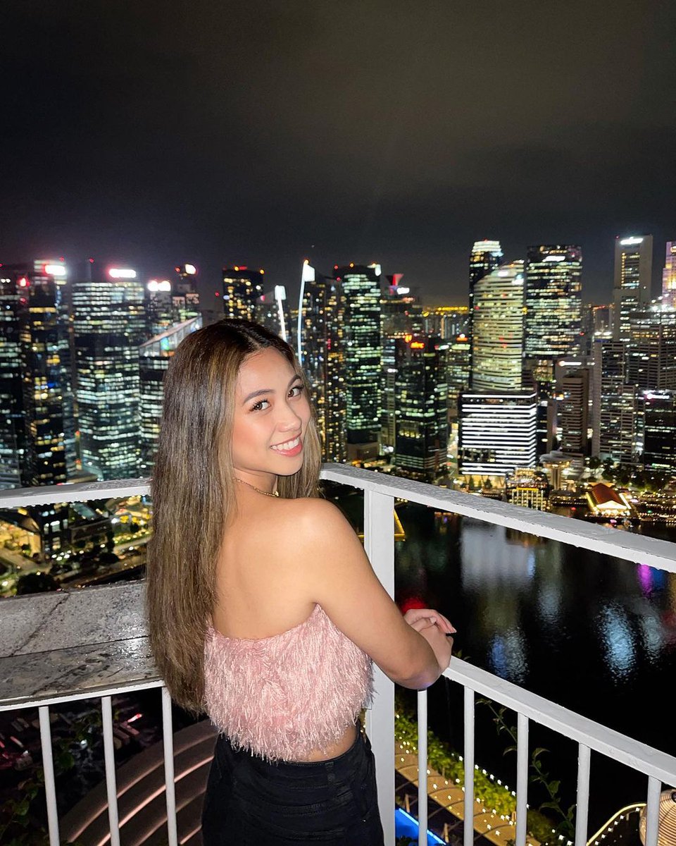 “Things work out best for those who make the best of how things work out.” ✨

Hello guys! 👋🏻 Wanna talk?