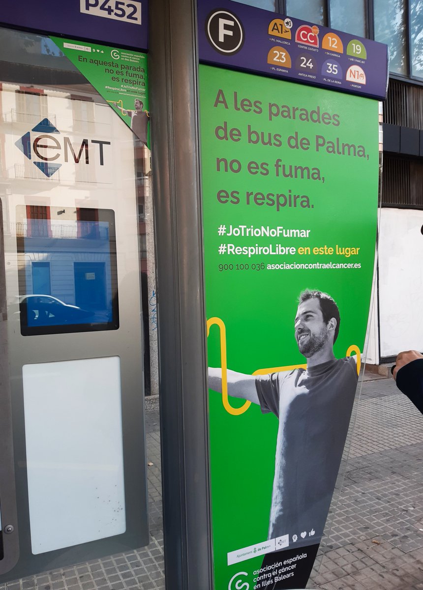 ContraCancerIB's tweet photo. Las marquesinas de @EMT_Palma 🚍 se suman a nuestra campaña #EspaciosSinHumo: 227 marquesinas se señalizarán con adhesivos con el lema "A les parades de bus de #Palma no es fuma, es respira". Objetivo: sensibilizar y reducir exposición de no fumadores al humo 🚭

#YoElijoNoFumar https://t.co/rUpvLnjHqW