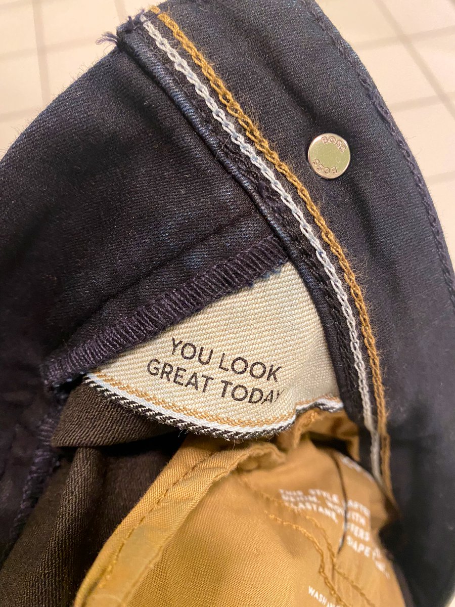 LDunkelland's tweet photo. Habe eine Montagsmotivationshose. https://t.co/iuanNMyrnJ