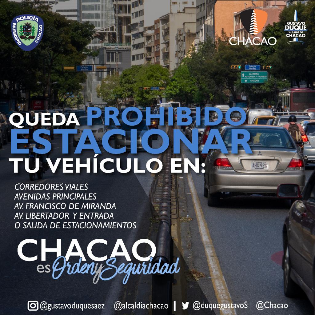 Vía <a href="/policiachacao/">Policía Municipal de Chacao</a> #14Nov/Recuerda que no está permitido formar doble fila de autos, parar en entradas de garajes, corredores viales, sectores delimitados con el brocal amarillo son algunos de los lugares donde nunca debe ubicar su vehículo.