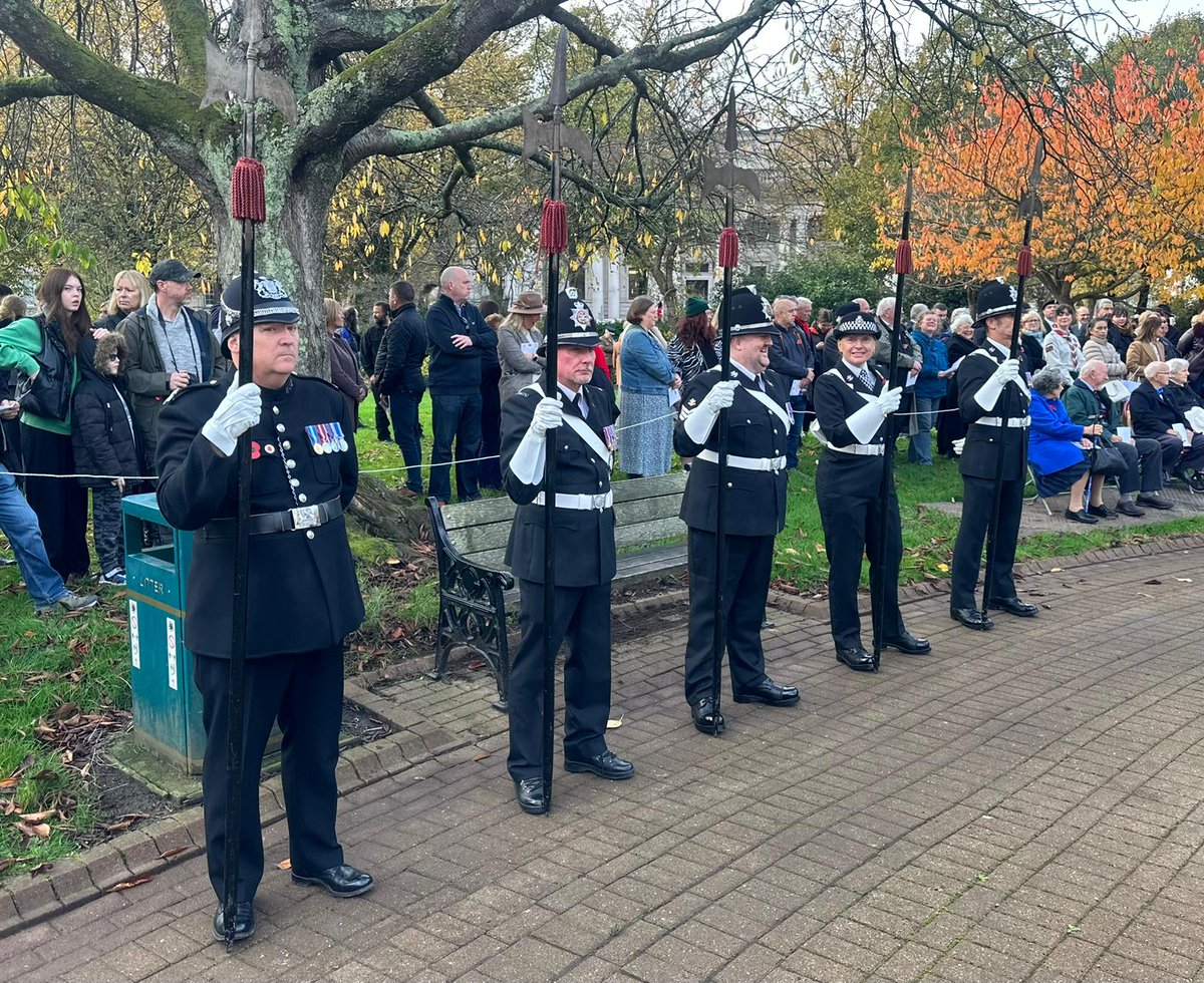 THalberdiers's tweet photo. Rememberence 2022
The team took part in both Cardiff and Swansea parades and services.
We found Cardiff was a huge and very moving service and parade. 
Some of the team have not marched in front of so many people for a long time yesterday morning. 
...Lest we forget https://t.co/O8eoPWf5VD