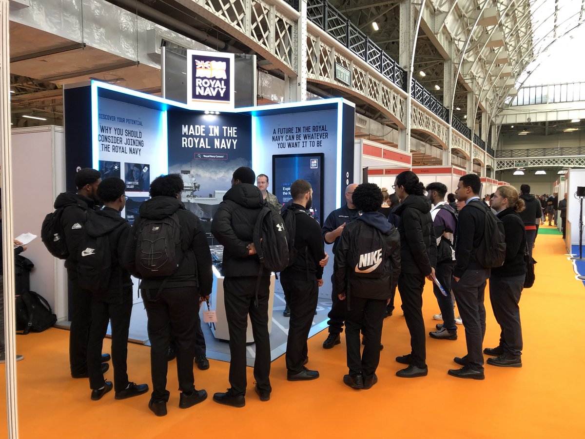 CoLA_6thForm's tweet photo. Last Friday was a productive day for these Year 13 students. They met employers and learnt all about their apprenticeship options at the @whatcareerlive career fair in the morning, then many of them had an exam in the afternoon!

#SuperstarStudents #Careers #ExplorationOfLife https://t.co/UYKevNP4FA