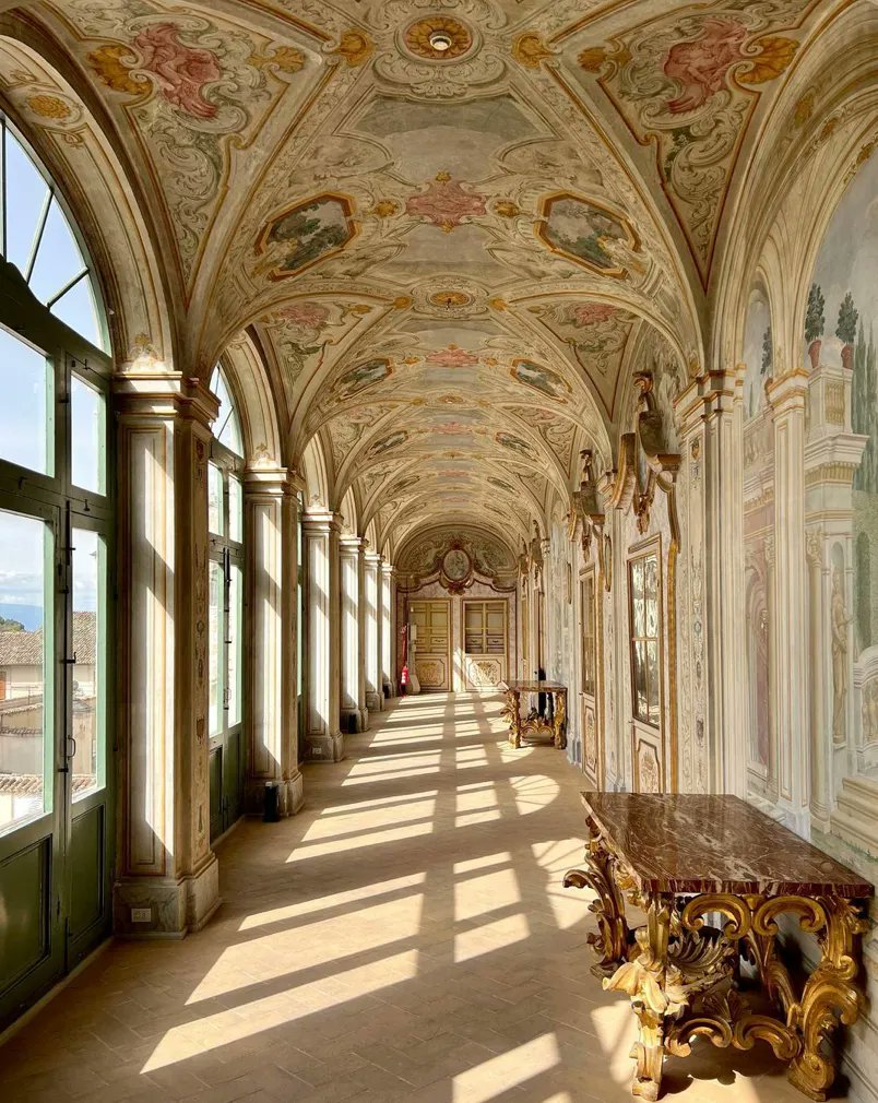 NOWNESS's tweet photo. #InResidence A walkway fit for royalty in Spoleto, Italy 👑
Captured by @paolo_abate https://t.co/D7XspM7bru