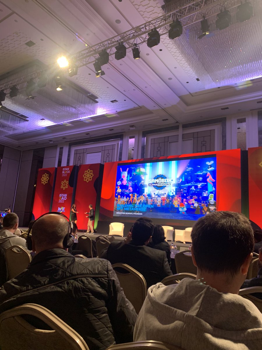 rusnakaBES's tweet photo. @TheSandboxGame is in the house.  What a great presentation and shared knowledge about the #Metaverse and how a successful project like theirs works. @IstanbulBlockWk #İstanbulBlockchainWeek #NFT #sandbox #SandboxMetaverse https://t.co/Eb7CYpxJd3