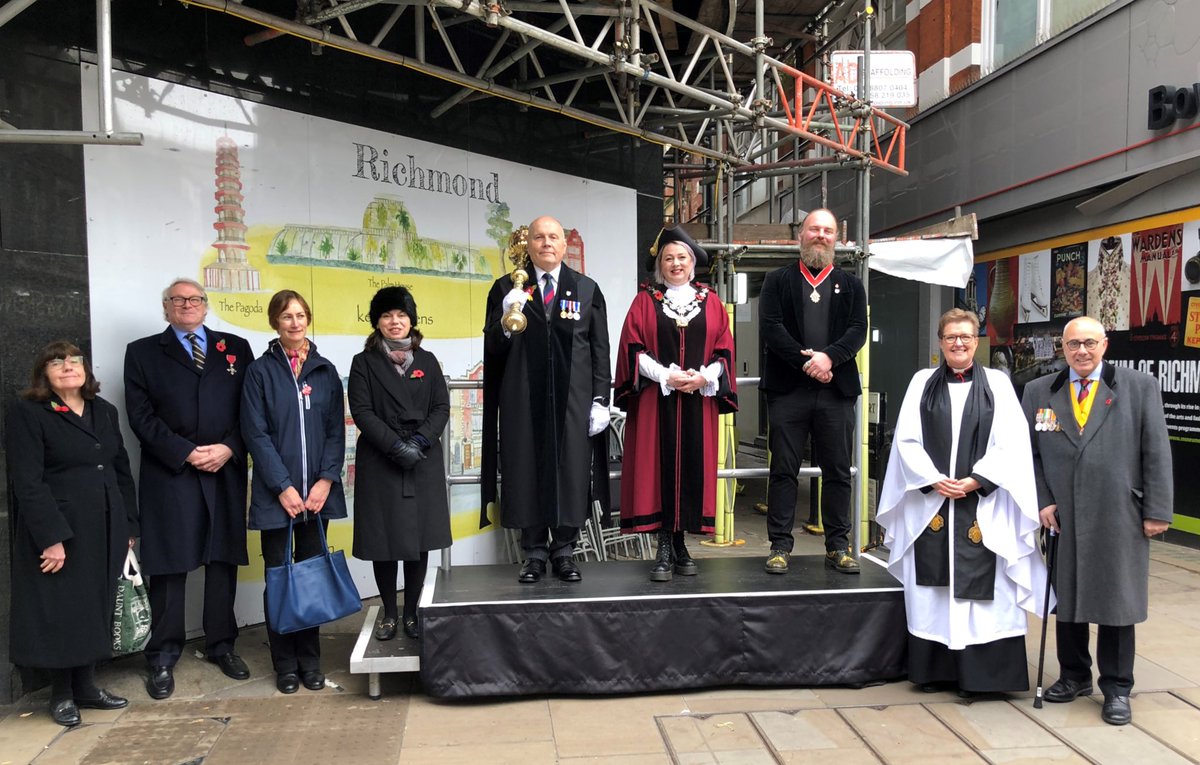 LBRUTMayor's tweet photo. Dep. Mayor accompanied by her Consort Jack laid a wreath at Richmond War memorial yesterday #RemembranceSunday an honour to commemorate those who paid the ultimate sacrifice #lestweforget2022 So good to see younger attendees &amp; thanks to Revd Cannon Roest for a thoughtful service https://t.co/7vJ0jCej3x