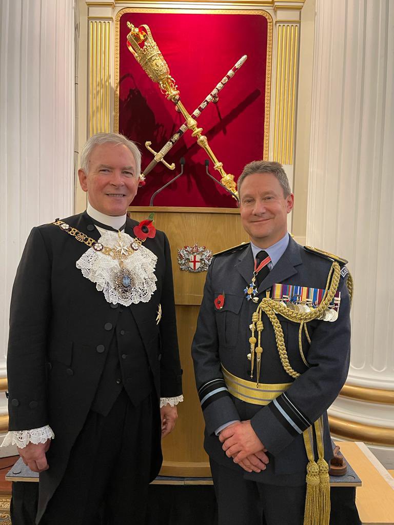 MickSmeathUK's tweet photo. 4/4.…&amp; finally…attended the City of London’s Remembrance Service in @StPaulsLondon with the Lord Mayor of London. 🙏 for the opportunity to show my respect. And also had the privilege of meeting the future leaders of @RoyalAirForce: members of @aircadets &amp; @LondonUAS &amp; staff https://t.co/xLHcZ5fLpk