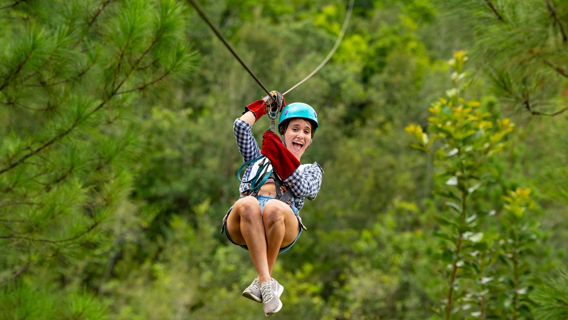 CubaChequia's tweet photo. No se recuerdan los días, se recuerdan los momentos. Visite #Cuba para una experiencia inolvidable. #CubaDestinoSeguro #CubaÚnica #CubaSafeDestination #experiences #landscape https://t.co/d7mYf4KLc5