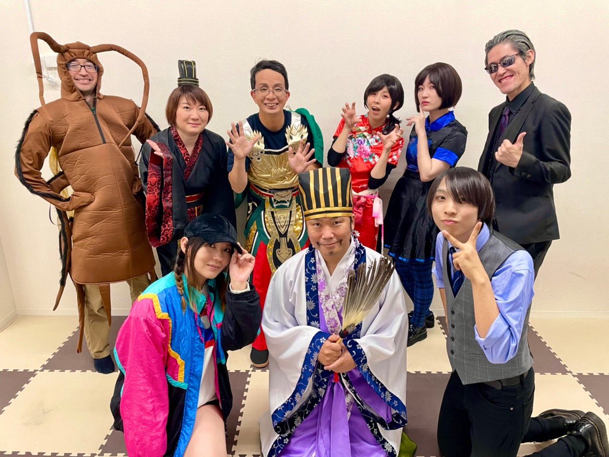 FGMFengeki's tweet photo. 昨日は演劇部の打ち上げのついでに撮影してきました！
そのうち何かしらお見せできそうです☺️
俺達の #れとろげ は、終わらないっ🔥 https://t.co/Hv03Y4xtEo