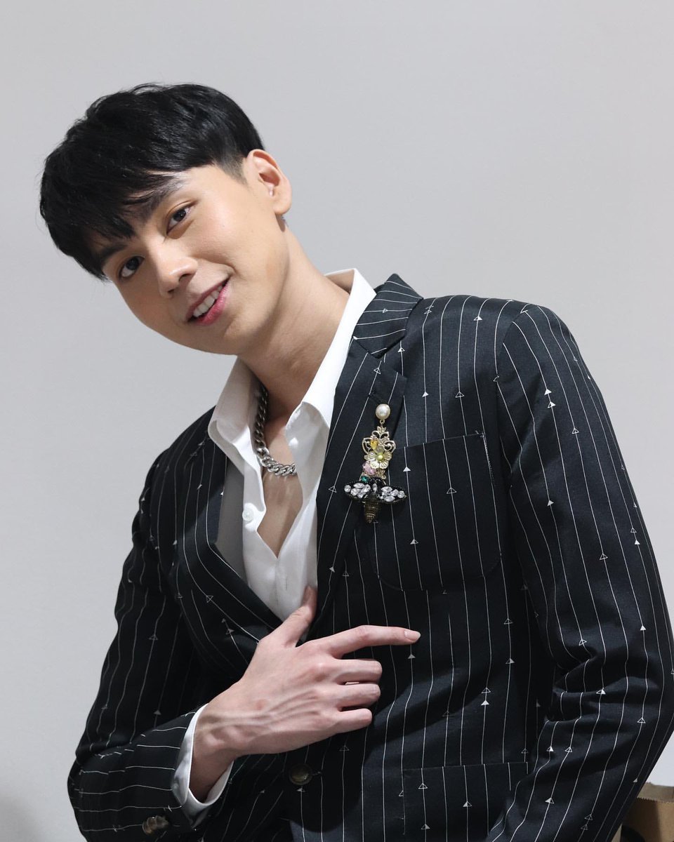 「14.11.2022」
  📷 IG UPDATE [<a href="/OhmPasawit/">ohm.pasawit</a> ]

หล่อ น่ารัก ครบ

‘😗’

#ohmpasawit

🔗 instagram.com/p/Ck8P5vhLeIB/…