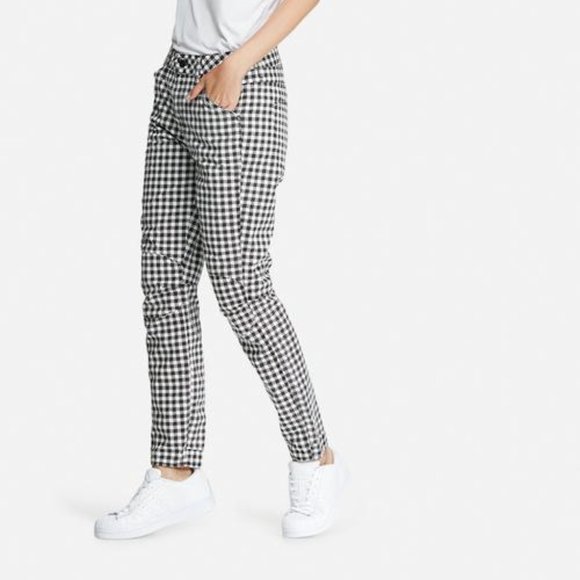 wickeddollz's tweet photo. So good I had to share! Check out all the items I'm loving on @Poshmarkapp #poshmark #fashion #style #shopmycloset #gstar #johnnycash #hunter: https://t.co/3vMvQ4BskF https://t.co/gCkb7d8VCG