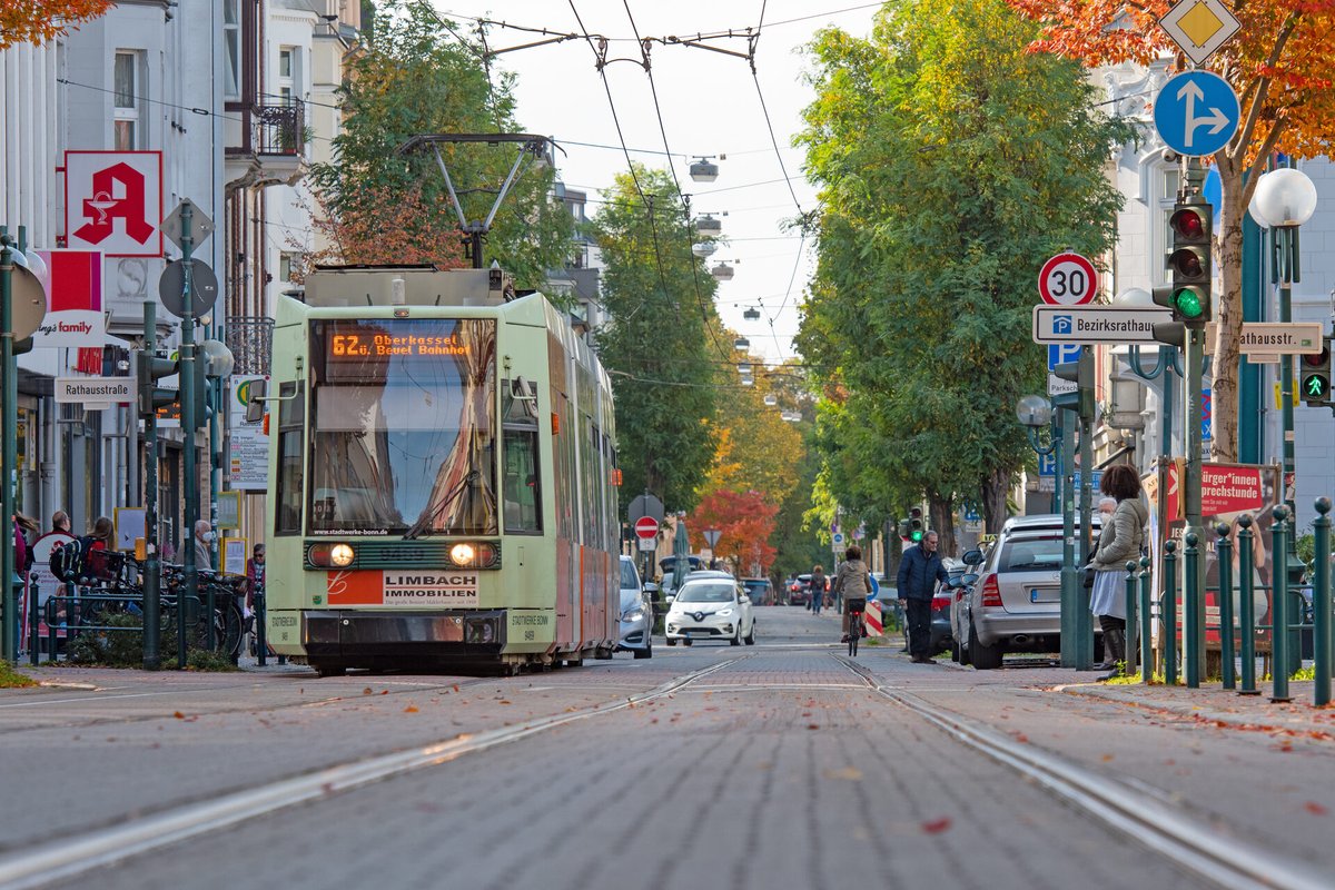 Die Aufenthaltsqualität und die Attraktivität in der Friedrich-Breuer-Straße soll gesteigert werden. Die Stadt Bonn lädt Bürger*innen dazu ein, Ideen &amp; Wünsche am Samstag, 19. November, von 9 bis 14 Uhr auf dem Beueler Wochenmarkt einzubringen. Alle Infos: bonn.de/fbs