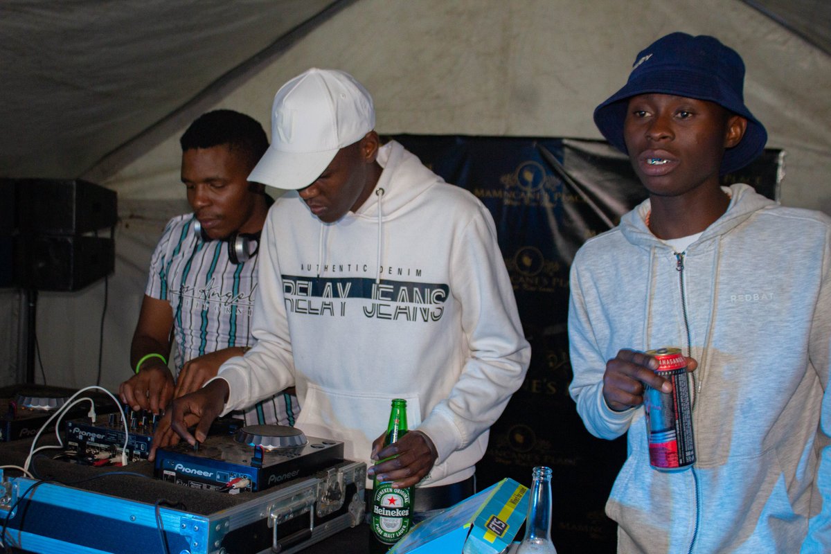 Happy Ngubeni Films tweet media