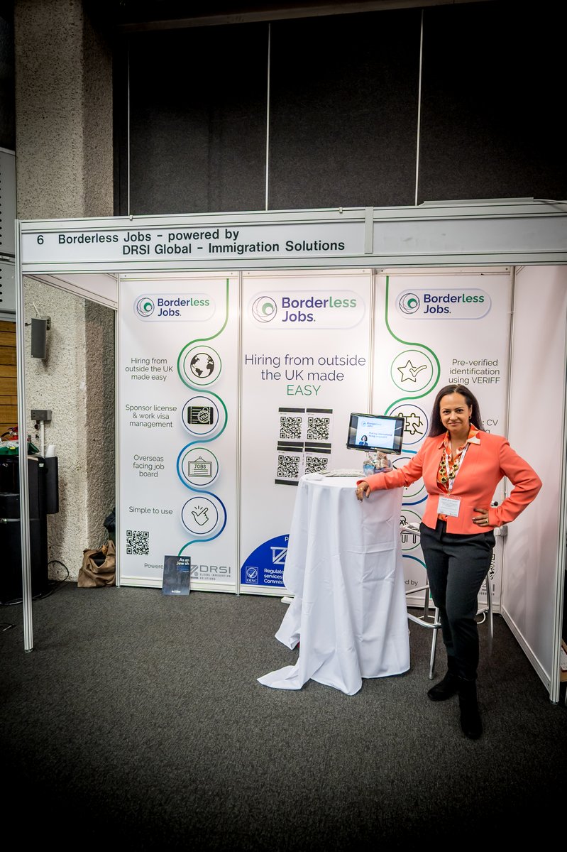 borderless_jobs's tweet photo. Great pics of our team & stand at recent @TheAJBN networking event! Check out our soon-to-launch 1-stop online platform which simplifies the #visa & #sponsorlicence application process for #UKemployers to bring #overseasworkers to UK to ease #skillsshortage. Photos: Leivi Saltman https://t.co/XaJuNB6UDE