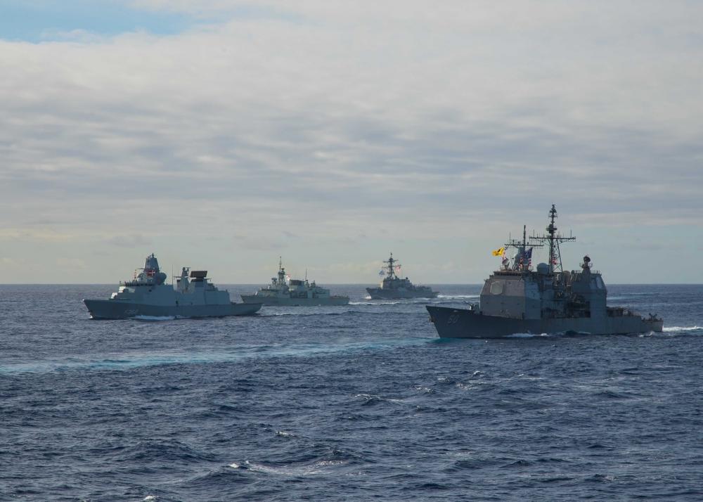 🇳🇱 ⚓ 🇫🇷  ⚓ 🇺🇸 
Dutch frigate HNLMS De Zeven Provincien #F802, the French frigate FS Chevalier Paul #D621, Dutch frigate HNLMS Van Amstel #F831 and the destroyer USS McFaul #DDG74 steam in the Atlantic Ocean in formation during Exercise #SilentWolverine. #NavalPartnerships