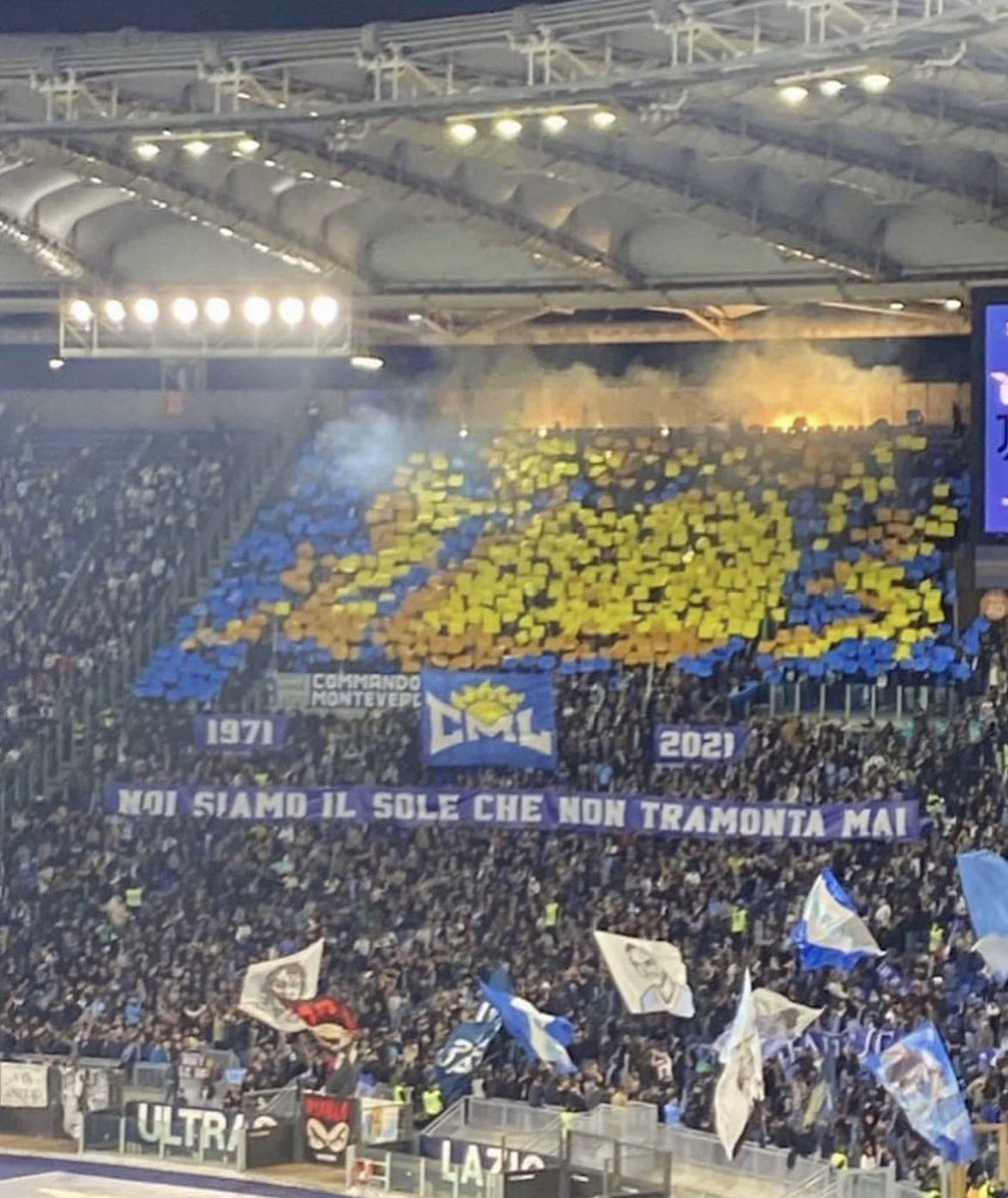GiGiSSLazio's tweet photo. IL SOLE VINCE SEMPRE! ☀️🦅🔵
Auguri Commandos Monteverte Lazio!
#14Novembre #CML #Gate49 https://t.co/eHjFBz32bh