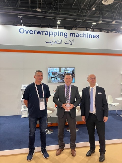 We had a wonderful experience and met a lot of excited customers at the #BeautyWorld ME in Dubai. 

Did you know?
That the Sollas SE our entry-level overwrapping machine is and  very capable of overwrapping a tight and attractive film around a parfum or cosmetica box?

#packaging