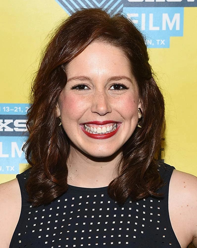 Happy Birthday to Vanessa Bayer . 