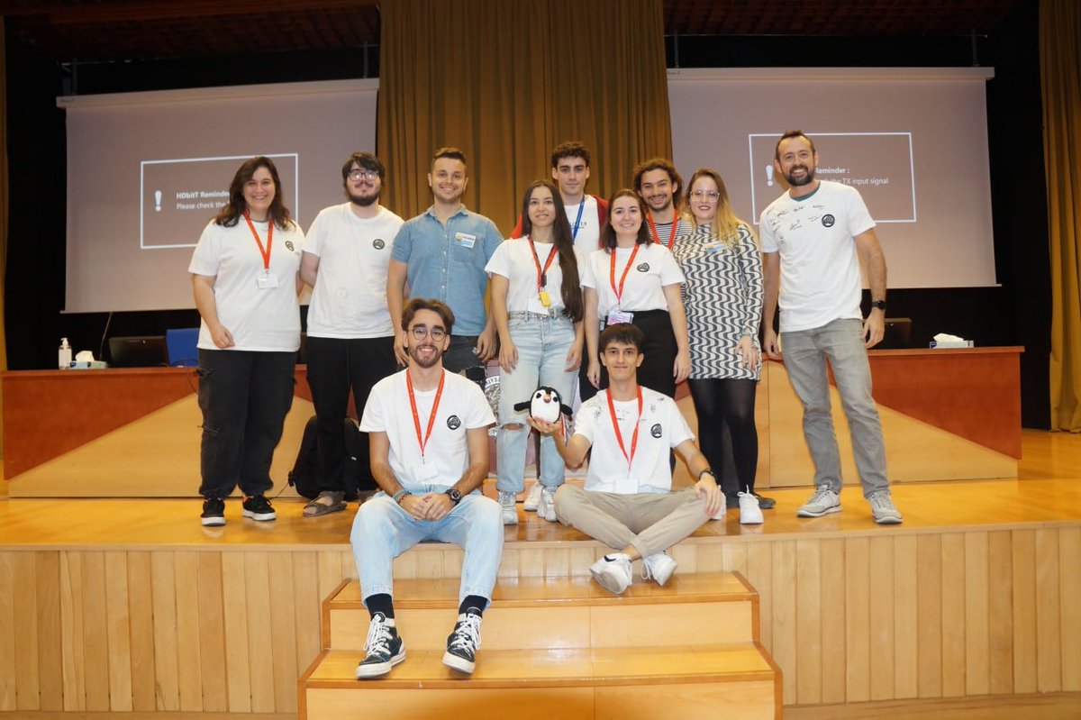 Se han vuelto a organizar las <a href="/InnoSoftDays/">InnoSoft Days</a> ¡Qué orgulloso me siento de l@s alumn@s! y contento de haber tomado esta iniciativa ¡hace ya 10 años! Alumn@s construyendo su propio aprendizaje.