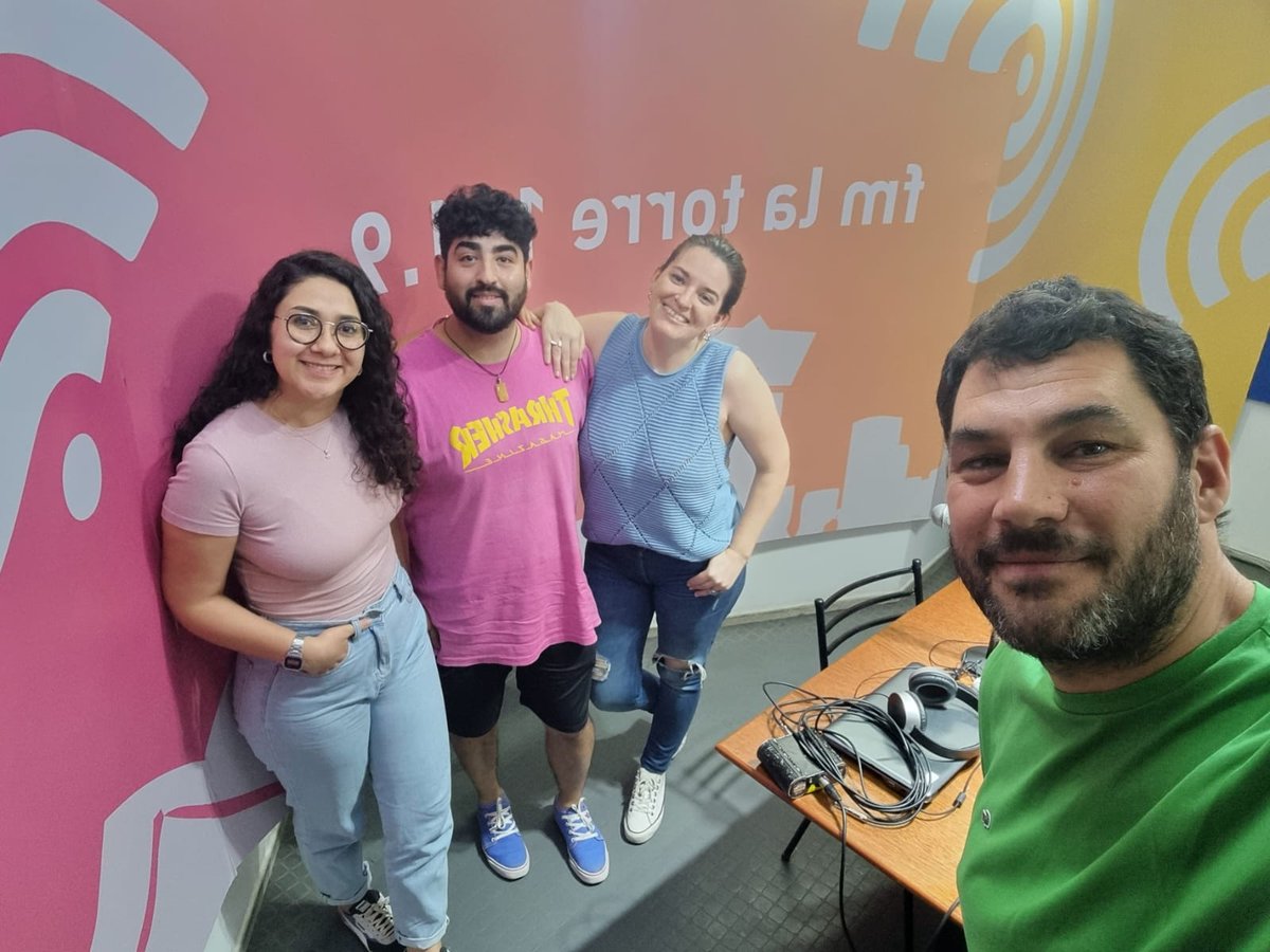 TinkunacoRadio's tweet photo. Así pasaba otro programa de esta nueva temática: Encontrarnos en la Música 🎶

¡Gracias por acompañarnos Valentino Giunta Matta! Fue un placer escucharte y poder Tinkunaquear con vos. 

Nos volvemos a encontrar este viernes 😎 https://t.co/QNXuHhA4bP
