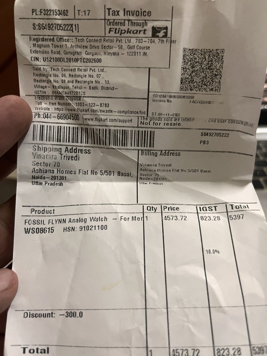 VinamraTrivedi's tweet photo. @Flipkart @flipkartsupport this is to seek support on my order of fossil watch, @Fossil I have received a bad product and the wish masters are denying the pickup! I never expected to receive such fake product from flipkart in the name of fossil, https://t.co/lgwNrzzlzq