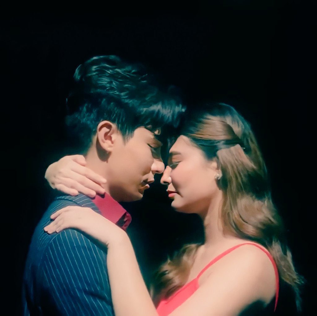 katnisslaw1's tweet photo. @tarsierrecords @kylaessentials @BMcKnightJr @anjisalvacion @brentymanalo We didnt see it coming! Uwu!

ANJBRENT 1ST COYMONTHSARY
#CoyPerformanceVideo || #AnjBrent 
#AnjiSalvacion || #BrentManalo https://t.co/V9qnTErnI6