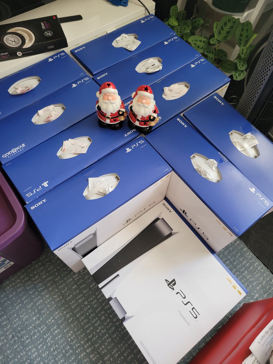 Scalping szn 🎄 🎅
CG:<a href="/TheNorthCop/">TheNorthCop</a>