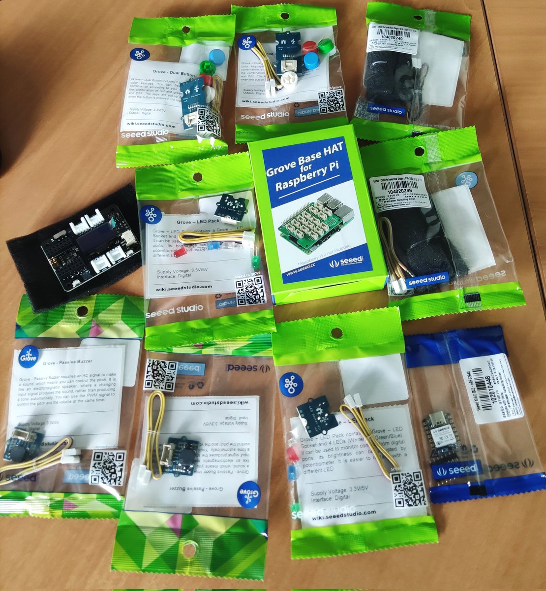 NicolasCumu's tweet photo. These are not candy bags, these are components from @seeedstudio I want to eat some sour candy now 🍬🍬 https://t.co/hCzgZF66LV