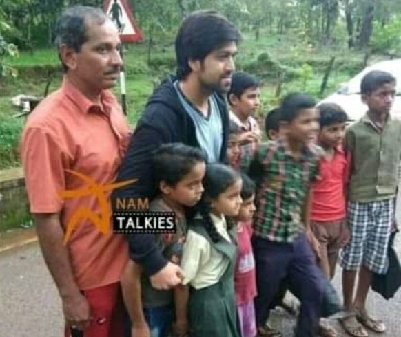BSY_Page's tweet photo. Happy children's day @TheNameIsYash  🪣 Fans https://t.co/sJBsT0nR5z
