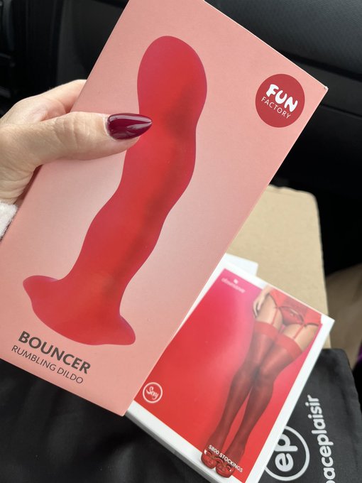 Merci pour les cadeaux de ma wishlist #espaceplasir, tu ma rendu heureuse 😜 🎁 #love https://t.co/7GX<a href="/tag/espaceplasir"class="tags">#espaceplasir</a><a href="/tag/love"class="tags"><span>#love</span></a>