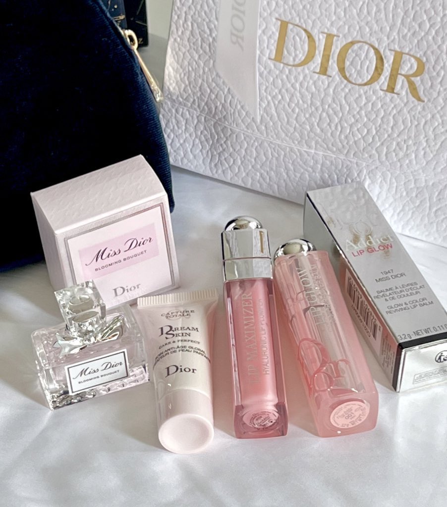 itfeelstory's tweet photo. แจกเซ็ต Dior 3 รางวัล! (รวม 12 ชิ้น) 
เป็น Limited set จากดิออร์

แค่รีทวิตนี้
-แคปหลักฐานการสมัครสมาชิก LazBeauty(ฟรี 💌) + ทำไมอยากได้ ติดแท็ก 
#LazBeautyสวยพร้อมช้อปUnboxได้ทุกวัน 

สมัครสมาชิก: https://t.co/sHBNAJ79C2 
ประกาศ 23 พ.ย. 65 นี้ รีทวิตไปเลยย🌟 https://t.co/VW4n9ERKwc