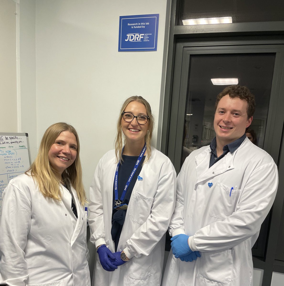 I’ve had the most wonderful day <a href="/ExeterMed/">Exeter Med School</a> learning about <a href="/Exeter_Diabetes/">ExeterDiabetes</a>’ pioneering #Type1Diabetes #research 🔬, peering at 3-day-old zebra fish 🧫, and inspiring the next generation of scientists 👩‍🔬- thank you for having me on #WorldDiabetesDay 💙