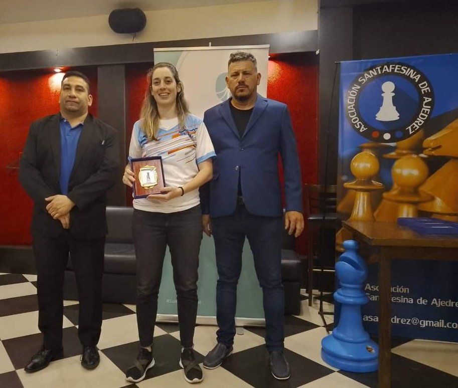 Carolina Lujan tweet media