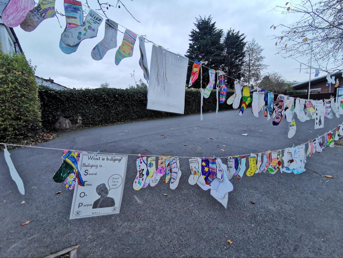 Fallings Park Primary School tweet media