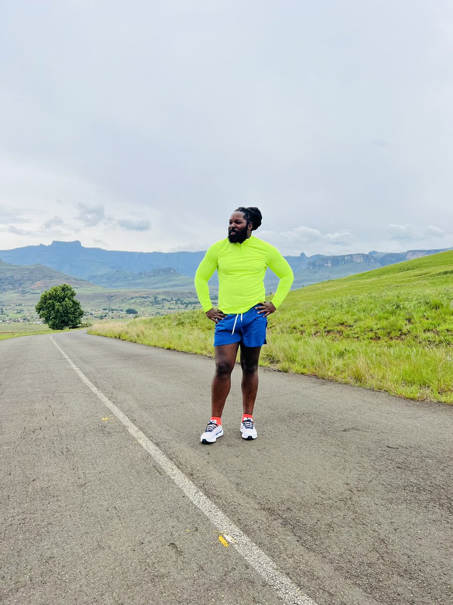 BigZulu_ZN's tweet photo. Kumnandi kodwa ukuGym mangiqala isisindo sam beku 127,5 kodwa manje sengiku 121,3🦍Ay kuza kahle impela maduze nje kuzomele ngithole umuntu esizo zwana naye amandla🥊Ngoba lo 🦁ukhuluma mahala nje ayikho indaba yakhe🥊 https://t.co/UTUbWiK2UH