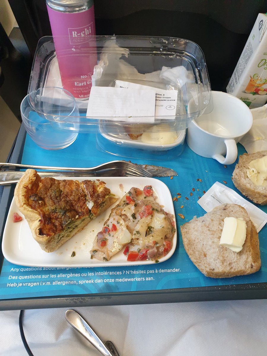 KateFrstr's tweet photo. #ES9142 for me today to Brussels from the fab. I see @EurostarJustinp and @TMBlakeEurostar aren't here but is anyone keeping me company on #Eurostar today?
Also... could you tell what accompanied my quiche? I couldn't guess by sight. https://t.co/Hq830iIlH2
