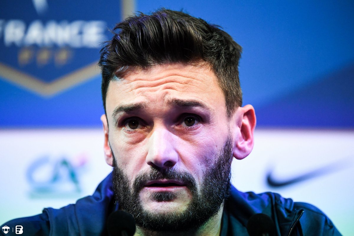 _BeFootball's tweet photo. Hugo LLoris, sur le brassard LGBT : « Jai mon opinion personnelle. Ça rejoint un peu celle du président. Quand on accueille des étrangers, on a souvent envie qu'il se plie à nos règles et à nos exigences. J'en ferai de même au Qatar. Je dois montrer du respect par rapport à ça ». https://t.co/zuJi4AVNsU
