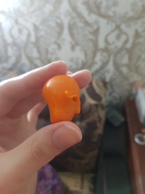 2 pic. For the first time I decided to make something out of clay) https://t.co/zkRabtLNjB