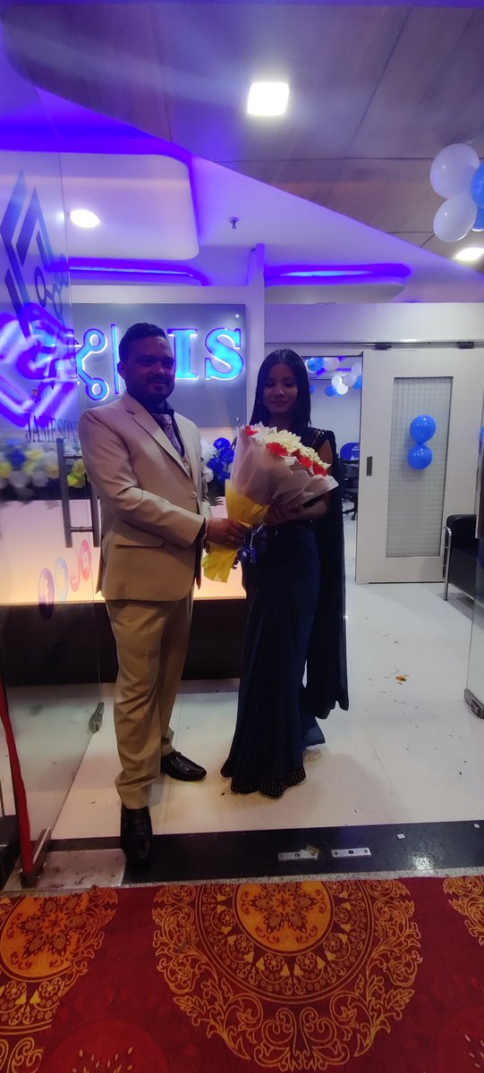 Tam_Mahi's tweet photo. Excited time for all of us as we inaugurated our new office 😍😍🎉🎉 @JamesonsJIS at Cyber Heights Lucknow. #JISInauguration #BrajeshPathakatJIS #inaugurationday #inaugurationparty #inauguration2022 #grandopeningparty #grandopeningcelebration #jamesonsinfosolutions https://t.co/GqP2IgTka7