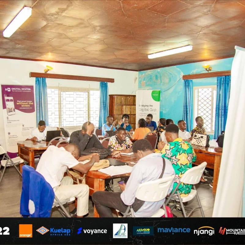 SMConBuea's tweet photo. The beginning of #smcon22 was marked by the "Hack Our City Challenge" where teams where charged to Develop a Solution for Waste Management in the City of Buea in 24 Hours and win 1M XAF.
#smcon22
#digitaleconomy
#innovation
#hackourcity
#orange https://t.co/mu9WwMv2kQ