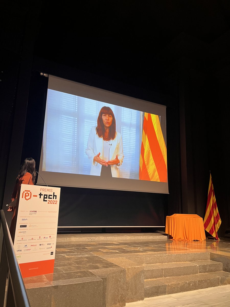 premisetech's tweet photo. I amb la cloenda a càrrec de l'alcaldessa de @girona_cat, @martamadrenas, tanquem els #PremisETECH2022! Gràcies a tots i totes per la vostra participació! https://t.co/7TiWAaPv3x