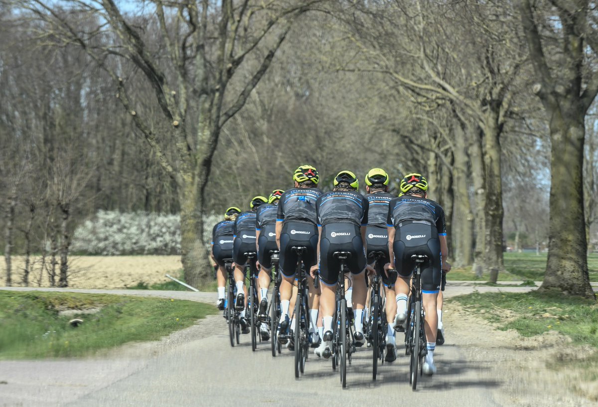 🚨2023🚨

Dit zijn de 16 🚴‍♂️ die volgend jaar het shirt van Metec-SOLARWATT aantrekken. Dit is de selectie van 2023.

📄 meteccyclingteam.nl/geen-categorie…