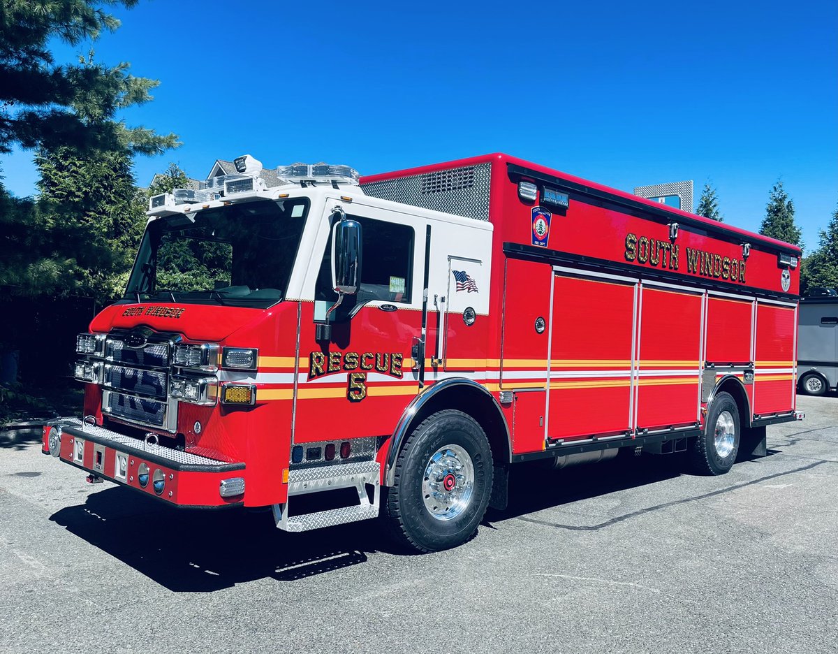 SWVFD's tweet image. Great day in South Windsor.  The new Heavy Duty Rescue (R5) is IN SERVICE!!  11-14-22!

Thanks to the Apparatus Committee - after literally years of dedication, time away from family, and more hours than you could fathom - all their hard work has paid off!!!  Great job!!!