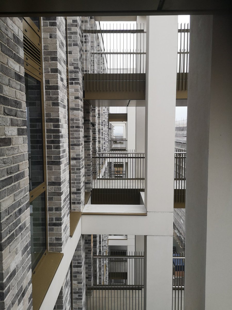 Jeremy_HLIN's tweet image. Thanks @JuliaAs01965495 @Central_Cecil for tour of impressive Grace House with @KateNHF, @yvonnecastle @JJHousingTrust &amp;amp; @donnakjigsaw @JigsawHG Great accessible interiors, #HAPPI quality exteriors &amp;amp; amazing views over London - all #codesigned with residents