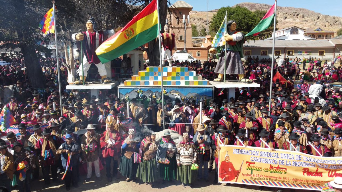 LuchoXBolivia's tweet photo. A 241 años del descuartizamiento de Túpac Katari, llegamos a Peñas, #LaPaz, para rendir honor a nuestro líder indígena que luchó tenazmente contra el yugo español y nos enseñó que hay que dar la vida por los ideales, libertad y la dignidad. ¡Su chispa, hoy es un fuego imparable! https://t.co/U5by9YLDck