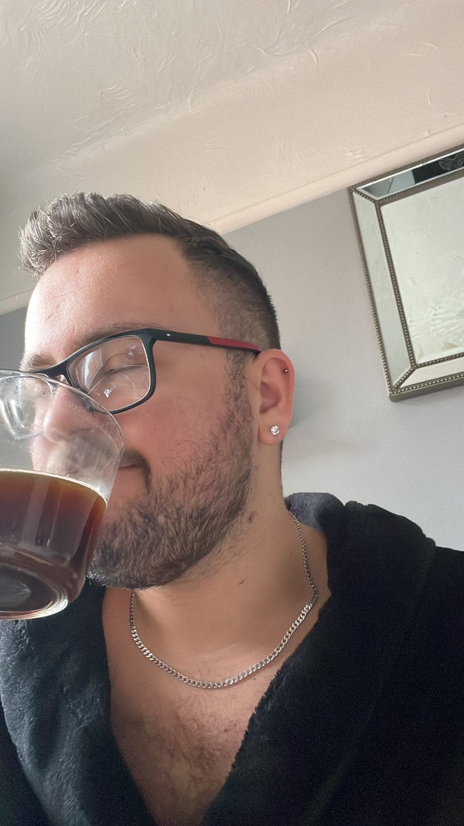 MillsyLadBmth's tweet photo. Coffee is key for getting through this literature review!!!
#finalyear #studentnurse #gayuk #gaybournemouth #nurseinprogress https://t.co/MyTIA3PESW
